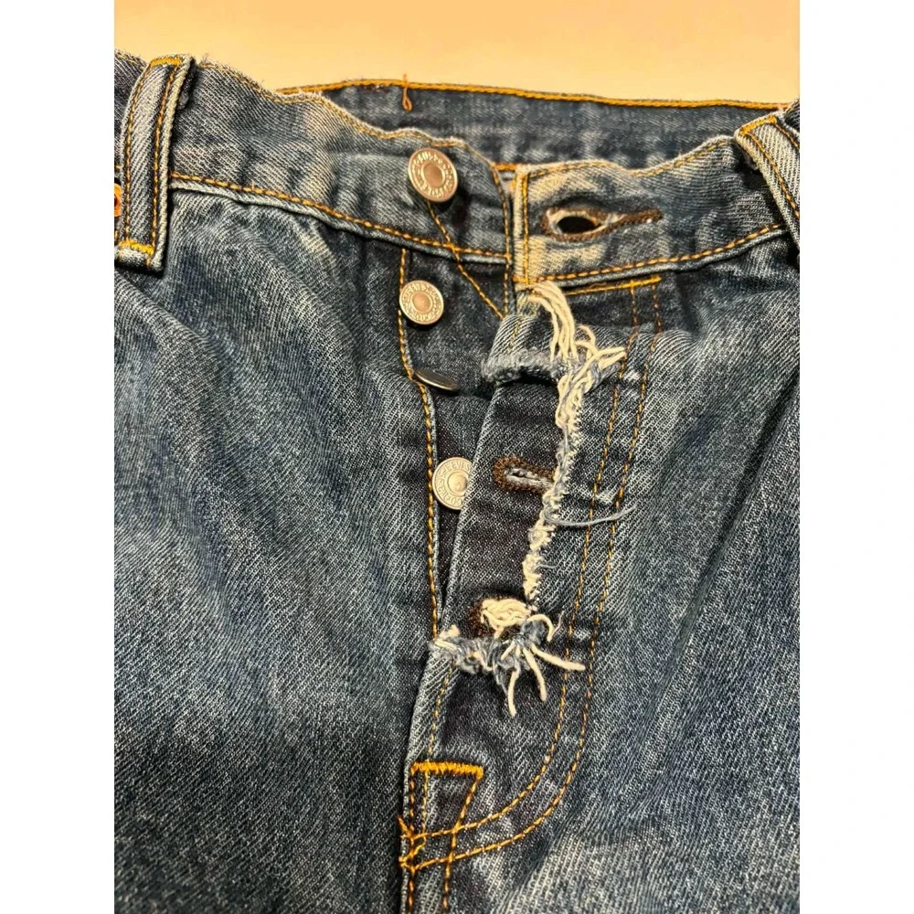 Levis 501 Original Fit Mens Jeans 33x30 Blue Denim Button Fly Straight Leg